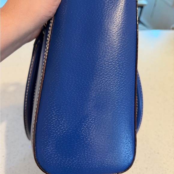 kate spade cobalt blue Wellesley Quinn tote bag featuring gold-toned hardware. - Picture 13 of 14